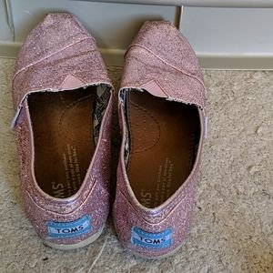 Size 3 Tom's pink sparkle slip ons